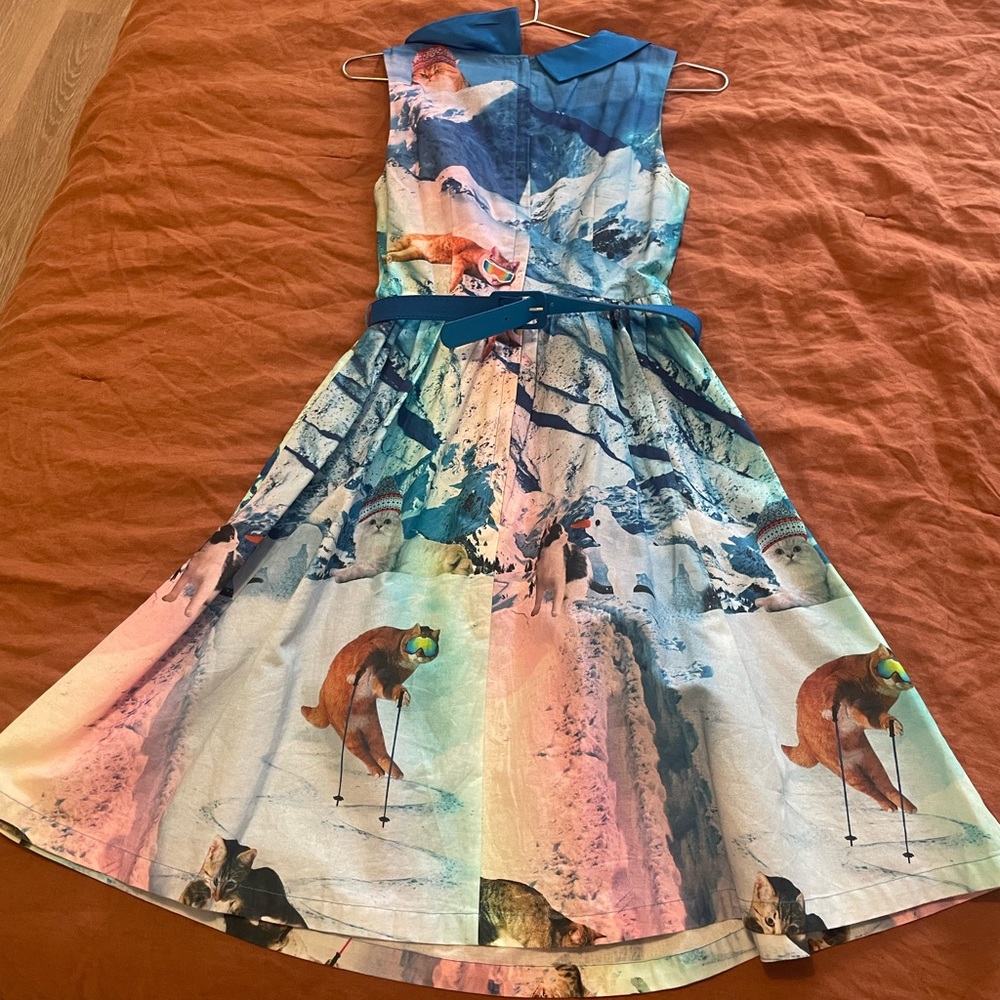 Funky dress with unique cat print xs